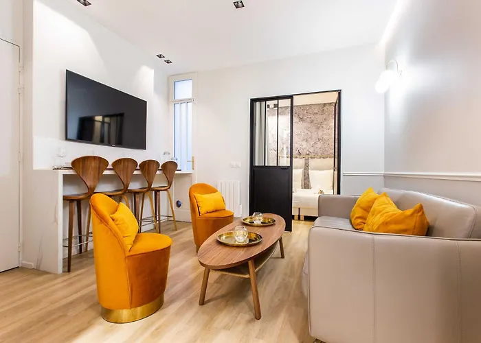Magnificent - 2br 4p - Bourse Apartmán *